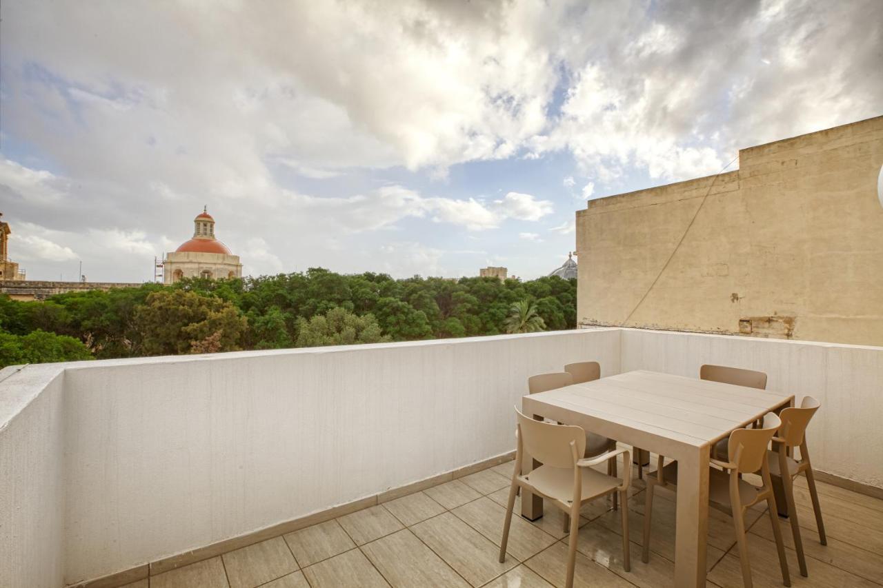 Fl56 - New 3Storey House - Private Entrance & Roof Floriana Eksteriør bilde
